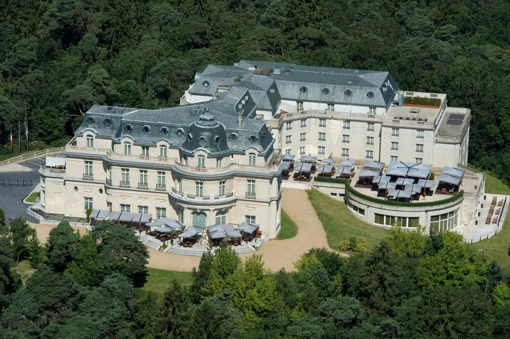 Tiara Château Hôtel Mont Royal Chantilly vu du ciel
