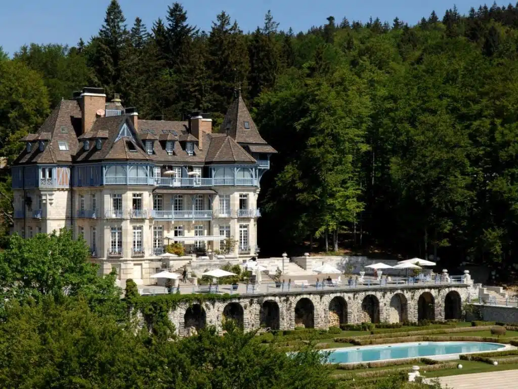Le spectaculaire Château des Avenières, un Relais & Châteaux en Haute-Savoie