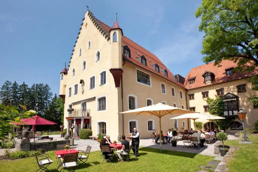 Extérieur du château hotel zu Hopferau