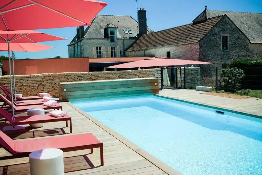 Piscine du Castel de Très Girard